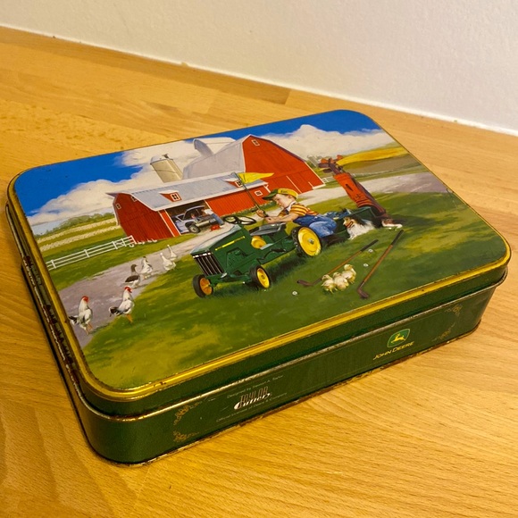 John Deere Golf Balls, Tees, Divot Tool & Collector Tin Set - Picture 9 of 11